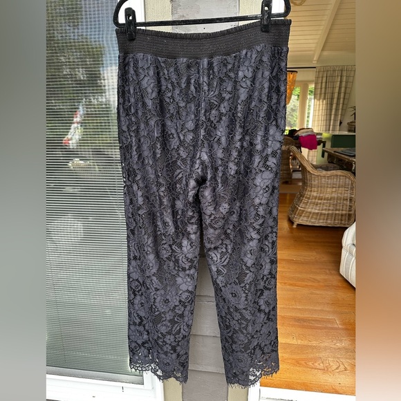 Soft Surroundings Black and Navy Lace Elastic Waist Cropped Pants Women's Large - Picture 3 of 6